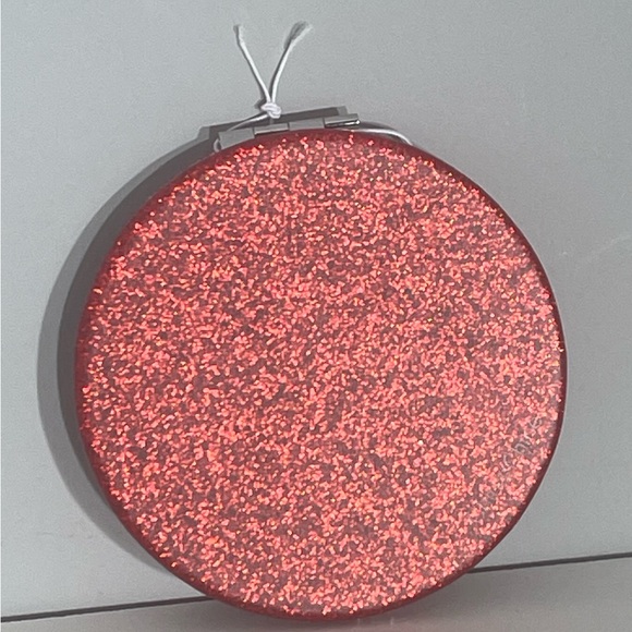 NWT ❤️🩷COACH Compact Mirror - Picture 2 of 4